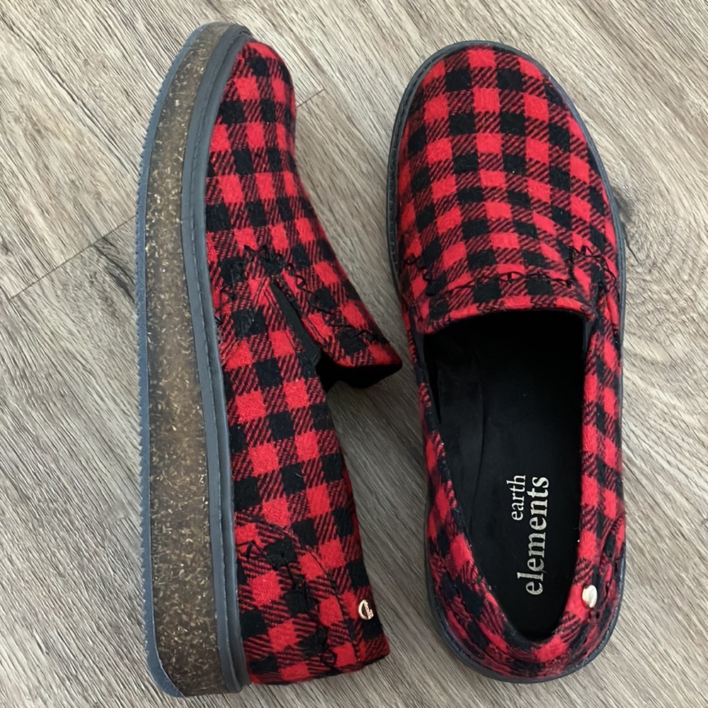 Earth Origins Red and Black Buffalo Plaid Slip-On Loafers